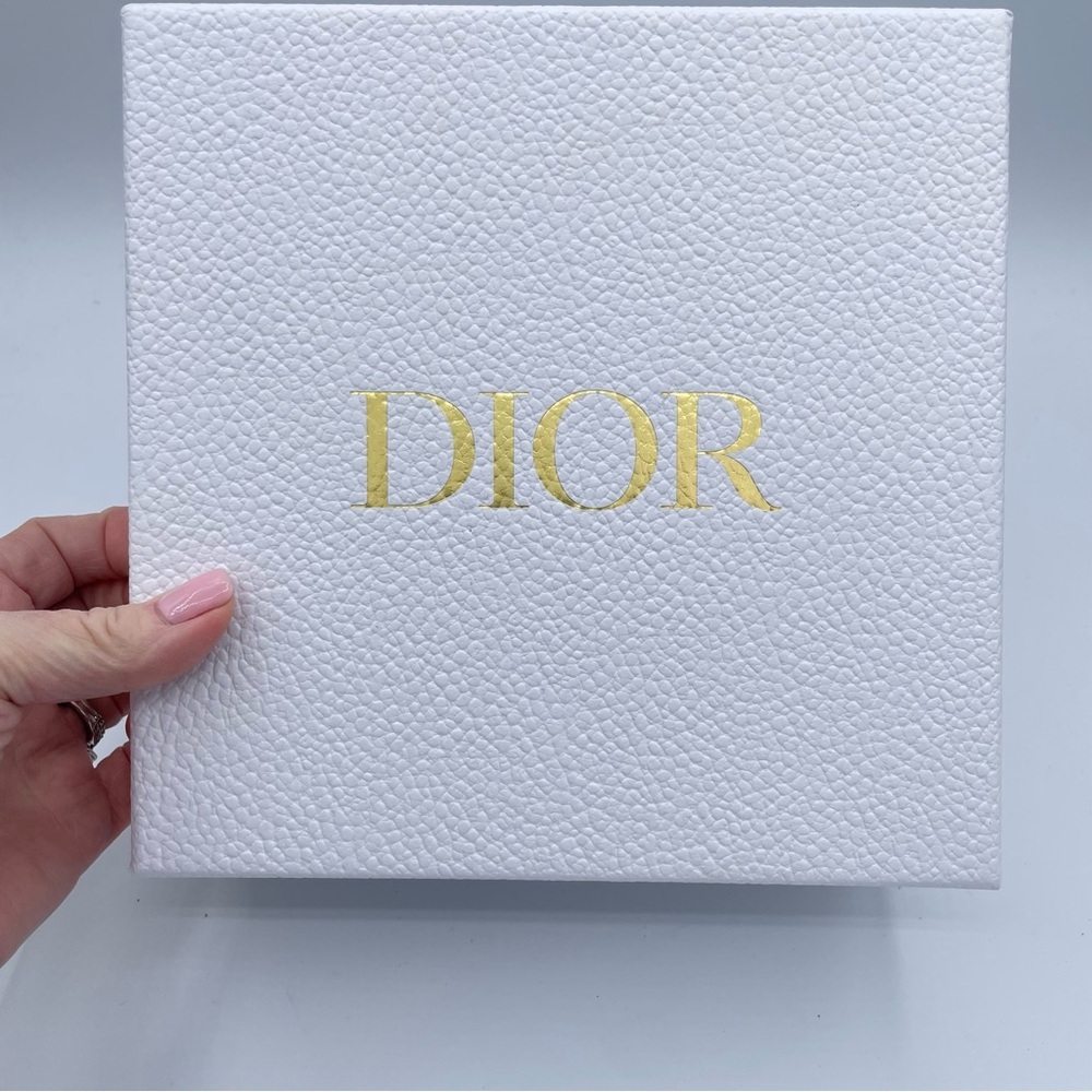 Dior Parfums Presentation Box OS White - Picture 2 of 10